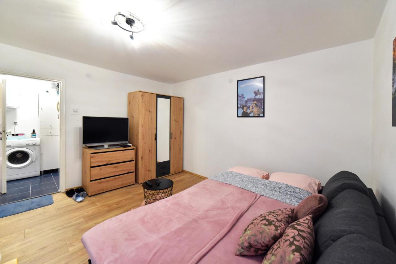 Studio Apartment Aneta Zagreb Exterior photo