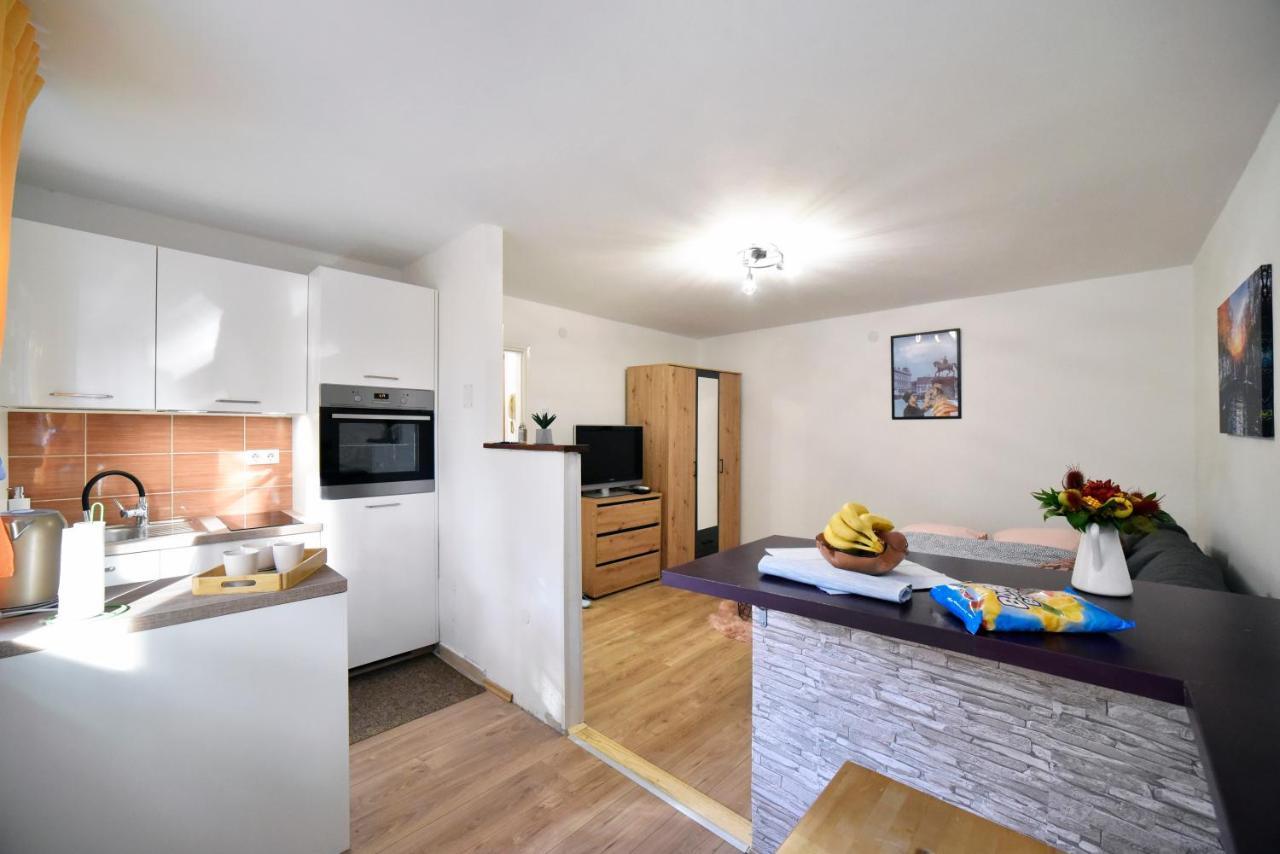 Studio Apartment Aneta Zagreb Exterior photo
